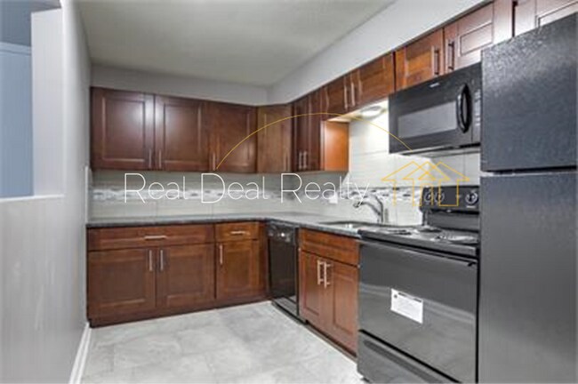Building Photo - 1412 N 45th St