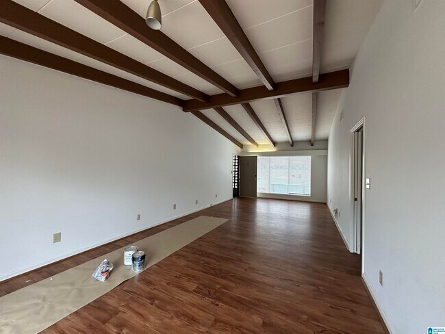 Foto del edificio - 1834 MONTCLAIR LANE C