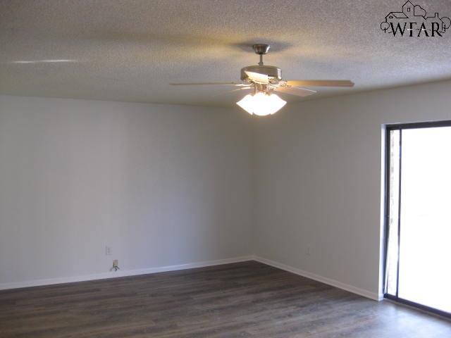 Building Photo - 4928 Big Bend Dr