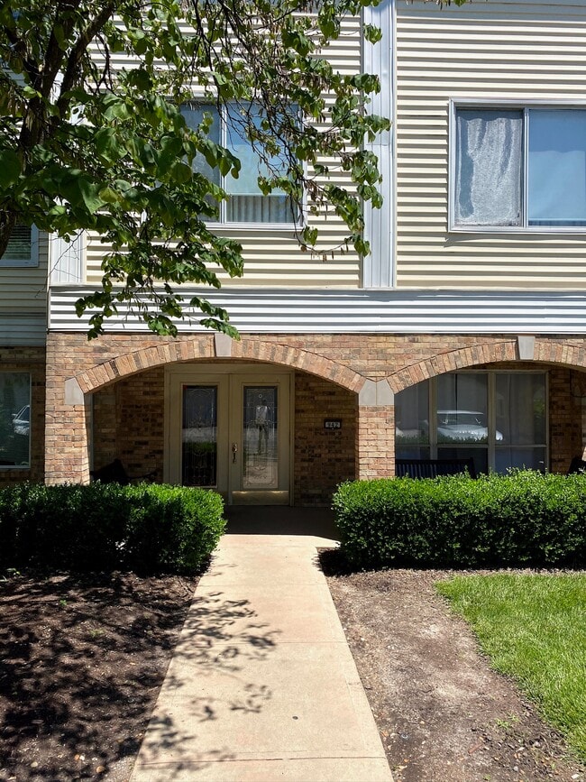 Building Photo - 942 Guelbreth Ln