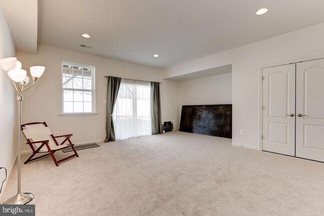 Foto del edificio - 12805 Longford Glen Dr