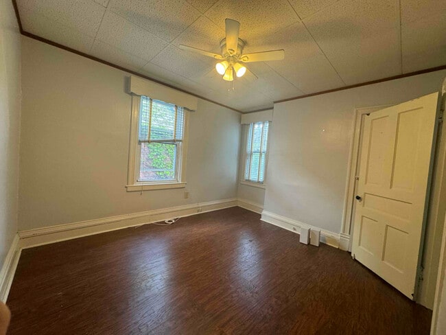 Building Photo - 420 Arabella St