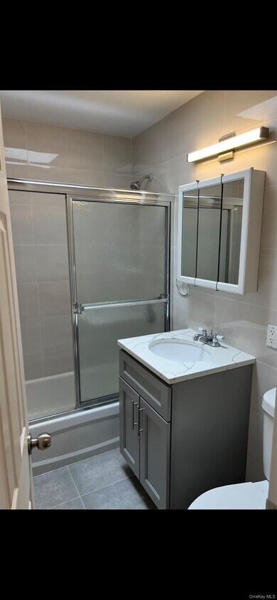 Foto principal - 43-05 201st St