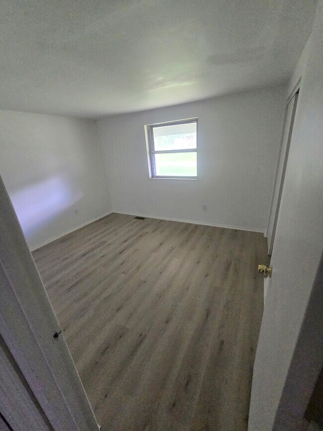 Foto del edificio - 6538-6552-6552 Conway Dr