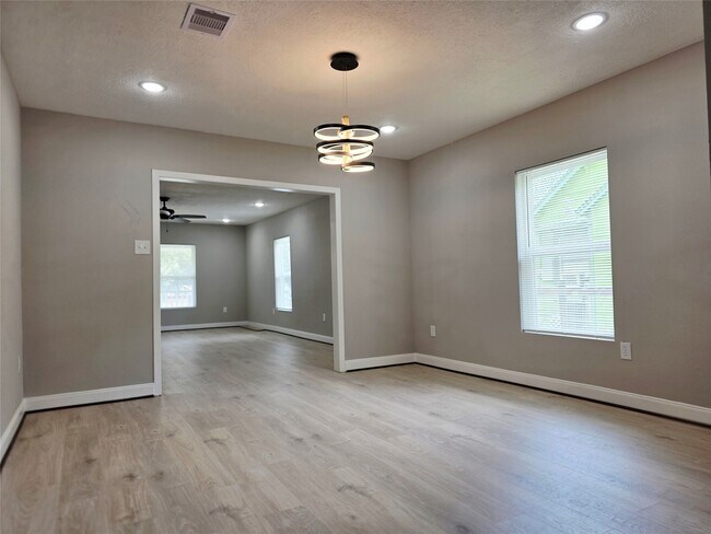 Foto del edificio - 115 Blackwell St