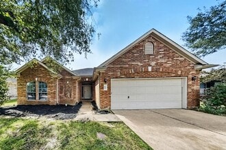 Building Photo - 4702 Sebastopol Dr