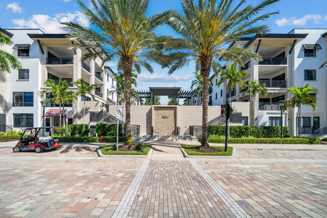 Building Photo - 1035 3rd Ave S