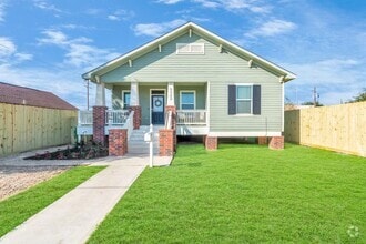 Building Photo - 5322 Avenue K