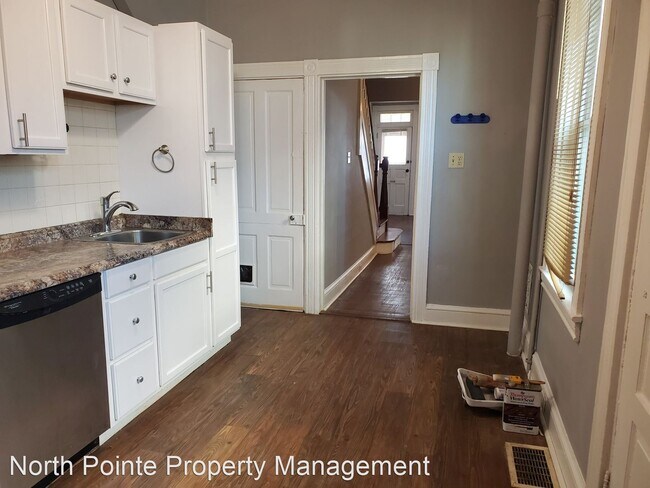 Building Photo - 5 br, 1.5 bath House - 137 Coral St.
