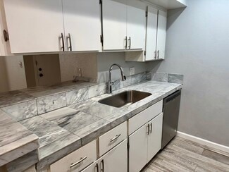 Building Photo - 4554 E Paradise Village Pky N