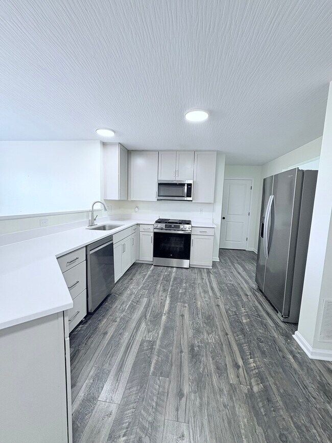 Foto del edificio - Charming 3 Bed, 2.5 bath in Blacklick!