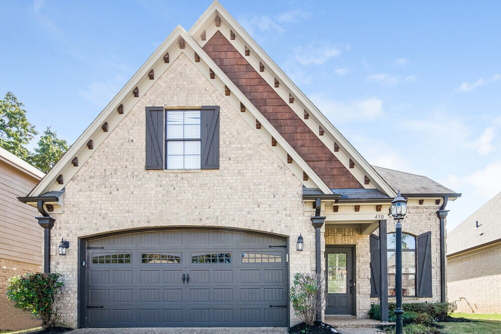 Primary Photo - 450 Garden Springs Dr