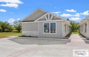 Building Photo - 2128 Northridge Ave