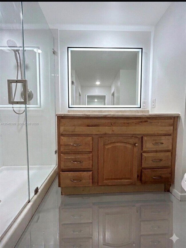 Foto del edificio - 10325 NW 11th St
