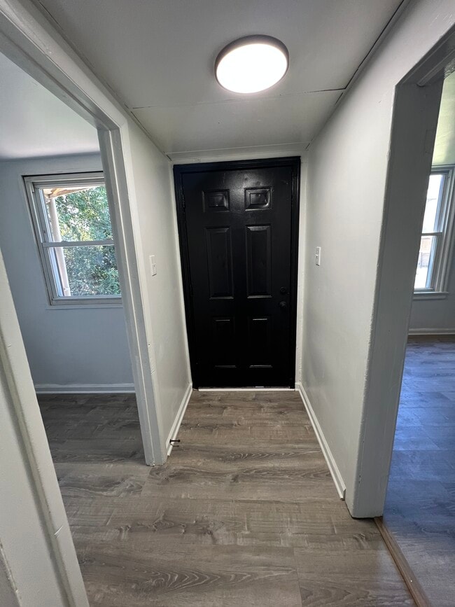 Foto del edificio - 2921 W 6th St