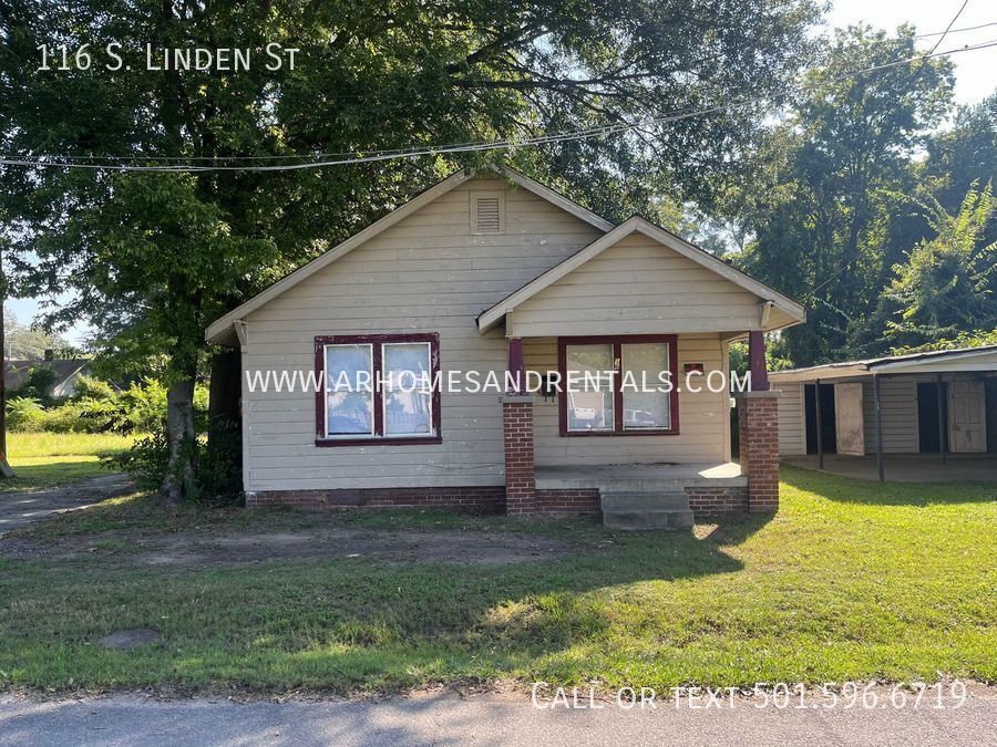 Primary Photo - 116 S Linden St