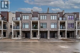 Building Photo - 292 Vine St