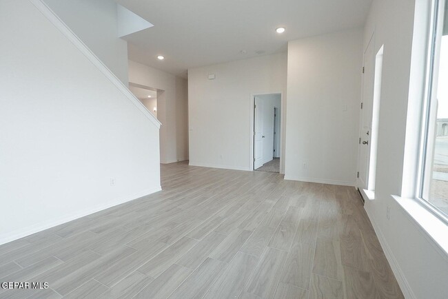 Building Photo - 14309 Chris Zingo Ln