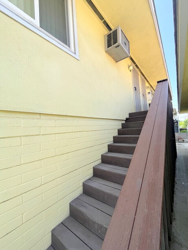Foto del edificio - 560 Cajon St