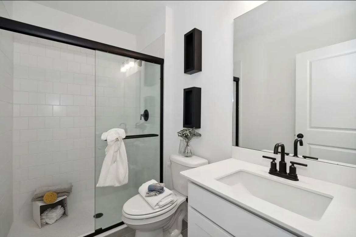 Building Photo - 590 Dream Ave SE