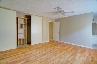 Building Photo - 1707 Windy Meadow Dr