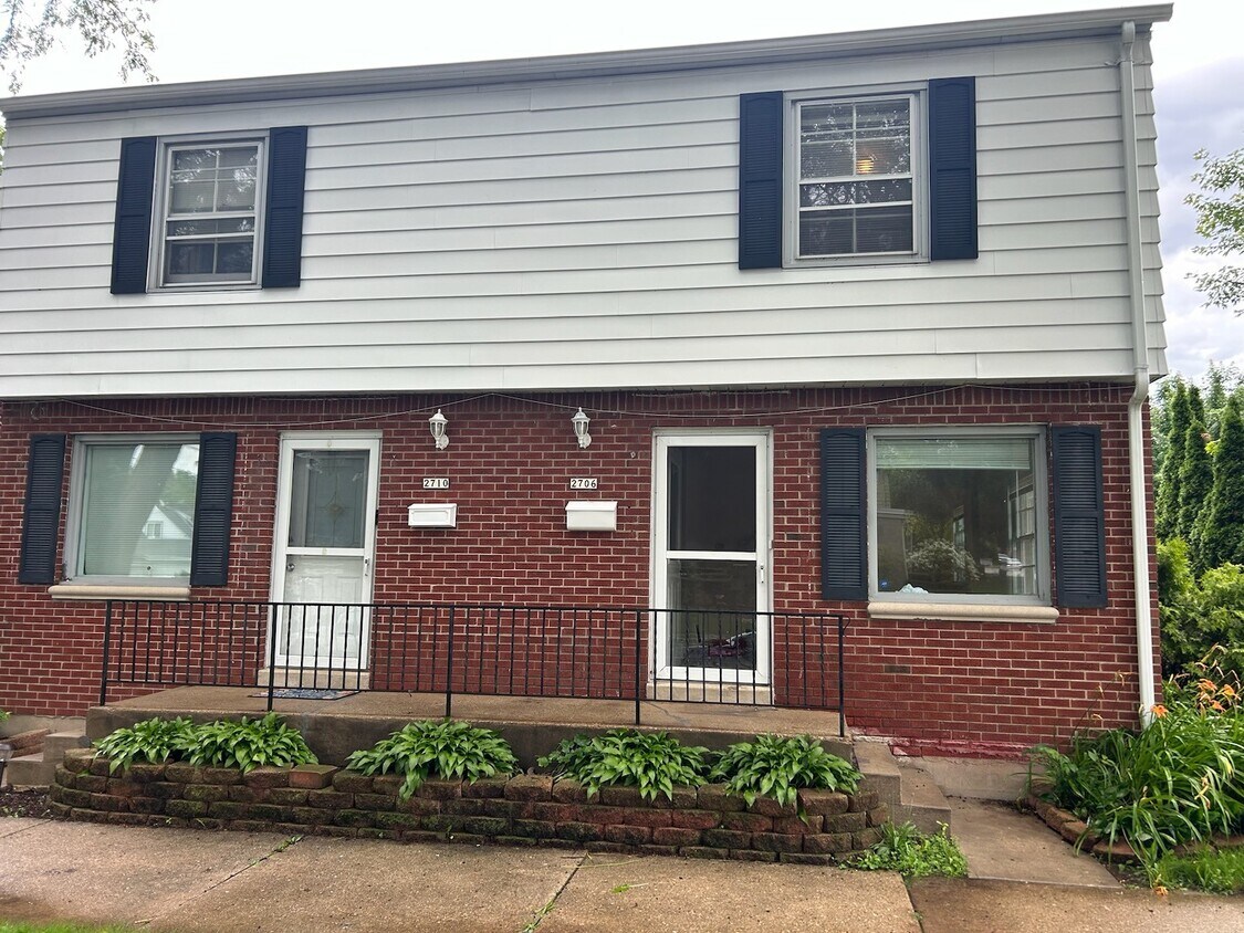 Primary Photo - 2706 N 80th St