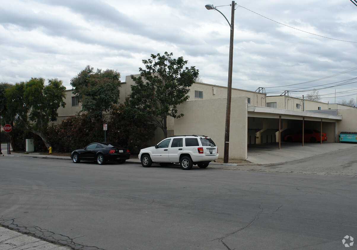 Building Photo - 1700 Ventura Blvd