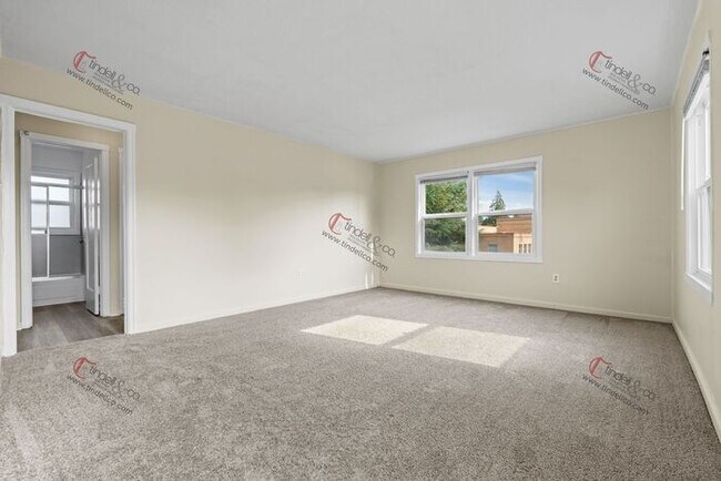 Building Photo - Cozy 1-Bedroom in Prime Piedmont Location ...