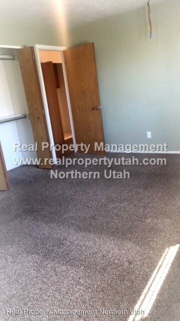 Foto del edificio - 3 br, 1.5 bath House - 670 N 400 W