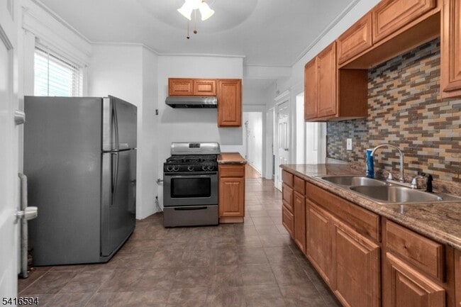 Photo - 19 N 7th St Apartment