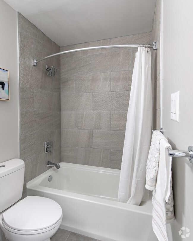 1BR, 1BA - 675SF - Renaissance Hills at Ellicott City