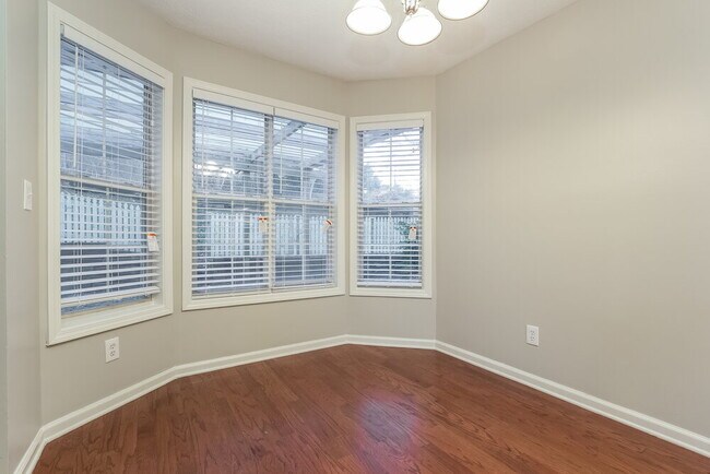 Foto del edificio - 865 Chatham Park Dr SW