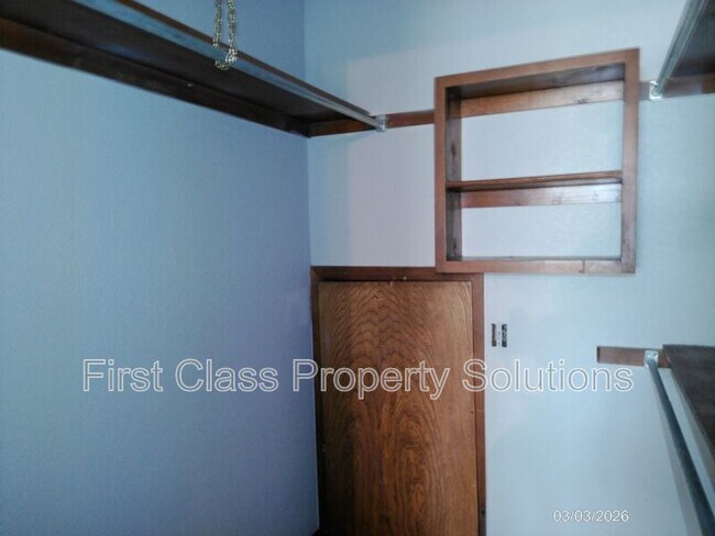 Foto del edificio - 1406 Mary Lee Ln