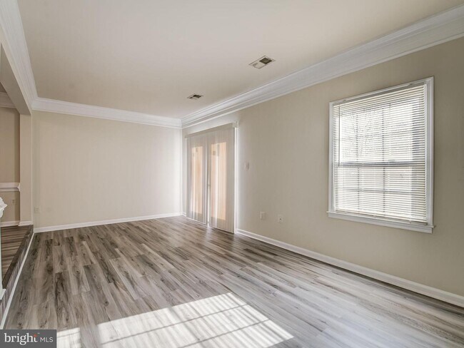 Building Photo - 8964 McDowell Common