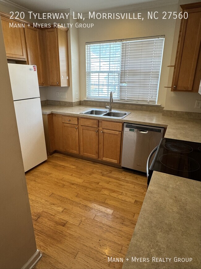Foto del edificio - 220 Tylerway Ln