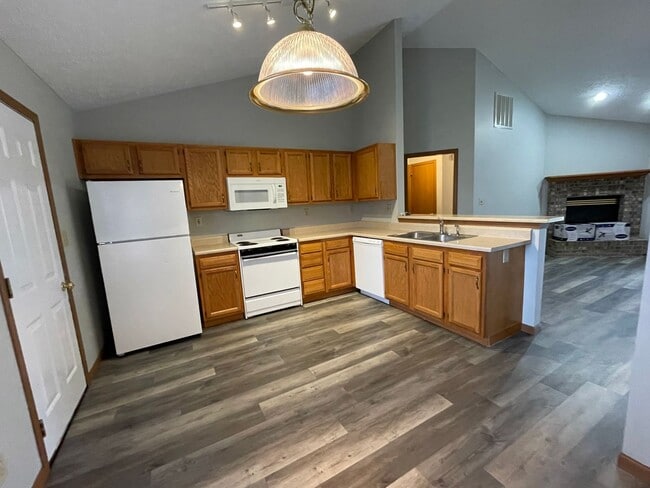 Photo - 3107 Kilbourne Ct Apartment