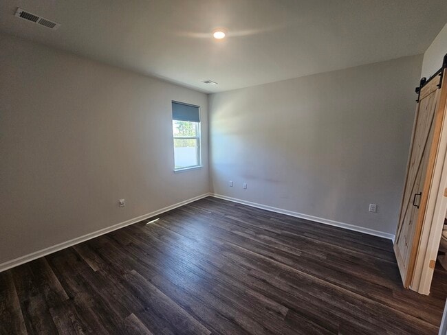 Foto del edificio - 3131 Fair Ridge Way