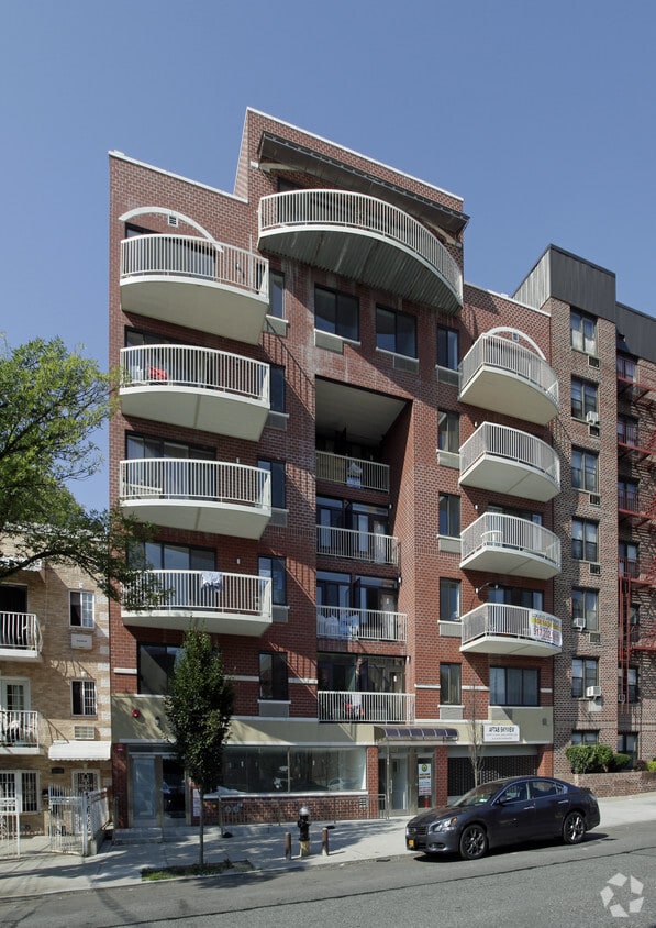 Primary Photo - Bulk 12-Unit Condo Package