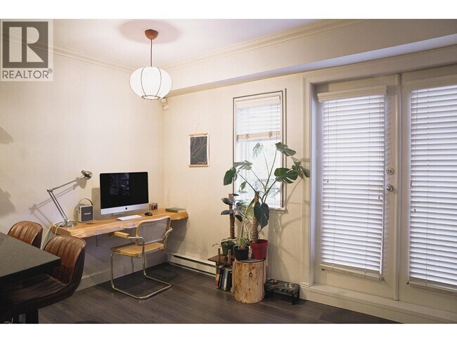 Photo du bâtiment - 1137 Barclay St