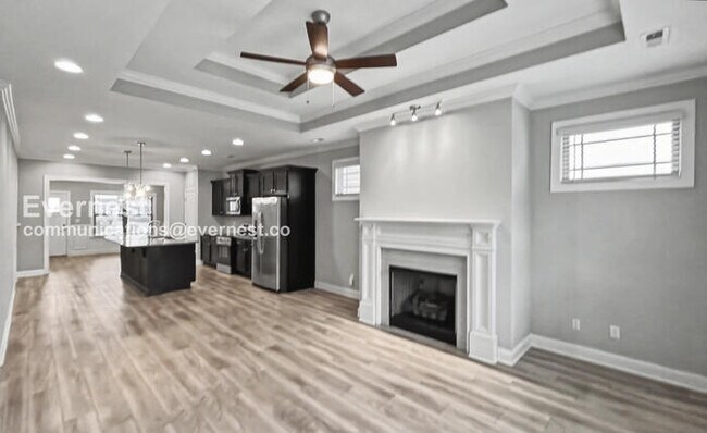 Foto del edificio - 3 Bed, 2 Bath Home with Garage / Pet-Friendly / Available Now!