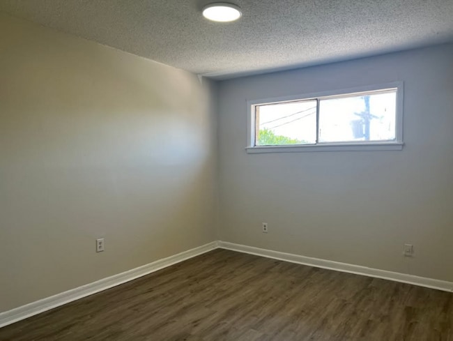 Building Photo - 888 Kerr Ave