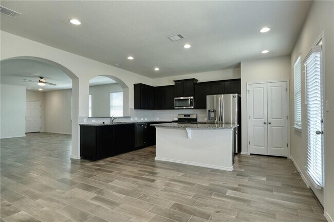 Building Photo - 108 Cypress Hills Rd