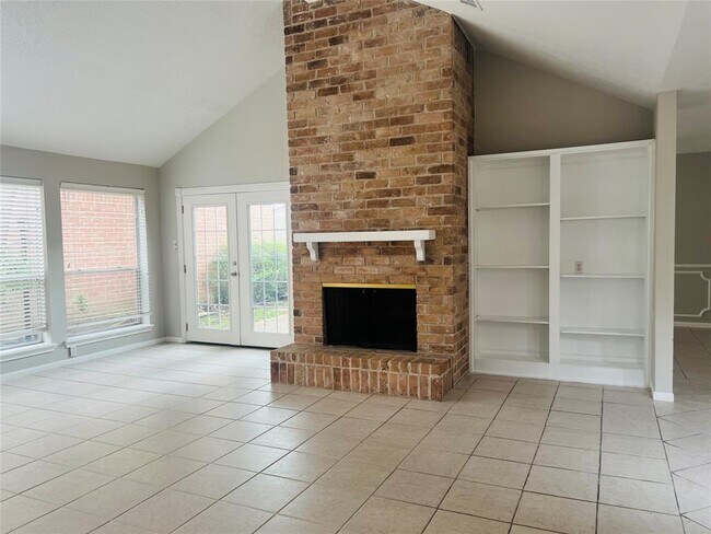 Building Photo - 2122 Ashford Hollow Ln