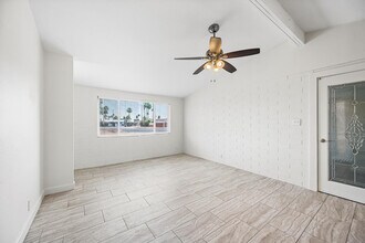 Building Photo - 11044 E University Dr