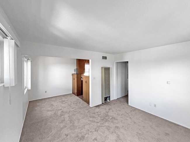 Foto del edificio - 1B 1BA Condo in University Heights w/ Rese...