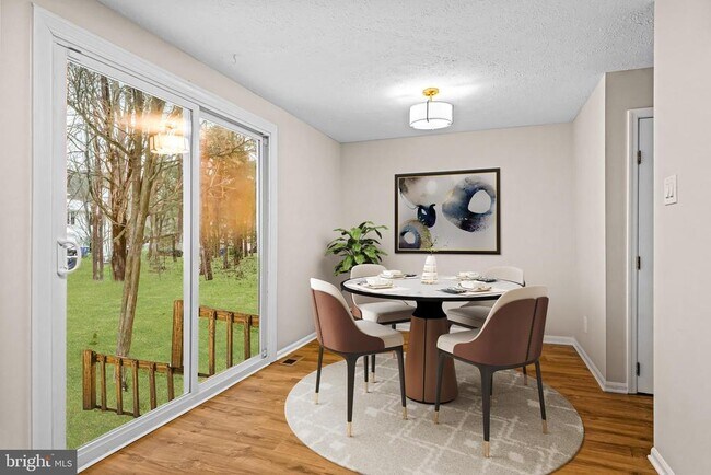 Foto del edificio - 67 Dorchester Cir