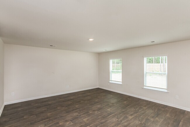 Building Photo - 133 Boat Clb Ln