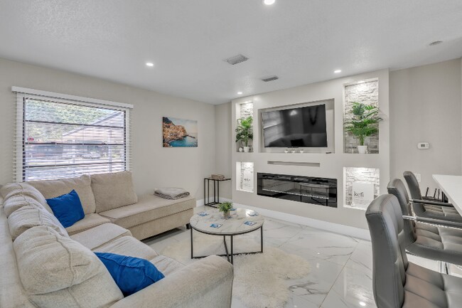 Building Photo - 4501 Bray Rd