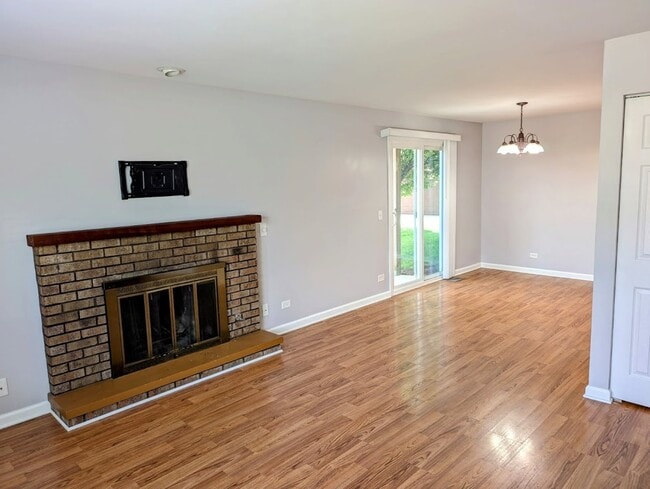 Building Photo - 1003 Manchester Ct