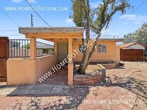 Building Photo - 542 E Speedway Blvd